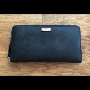 Kate Spade Zip-Around Continental Wallet (Black)
